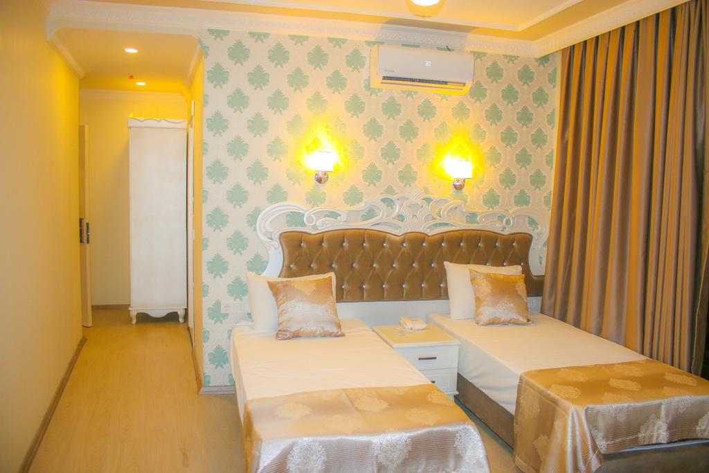 Deluxe Newport Hotel 4*, фото 2