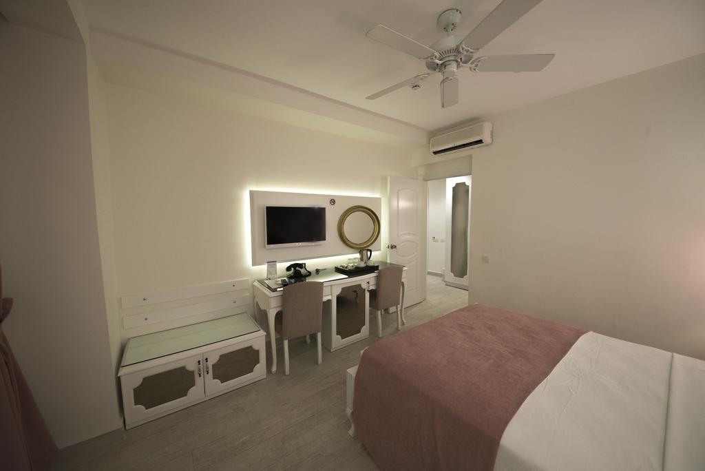 Montebello Deluxe 3*, фото 12