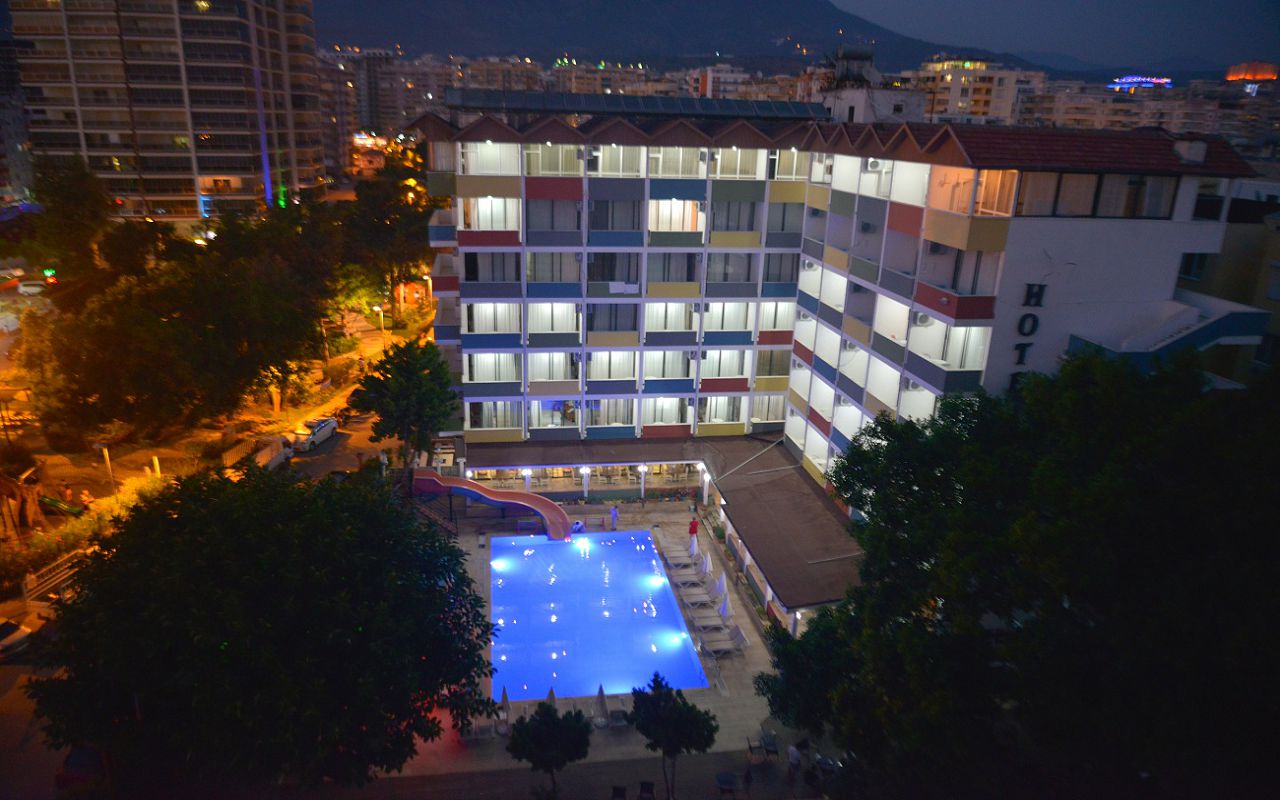 Viva Beach Otel 3*