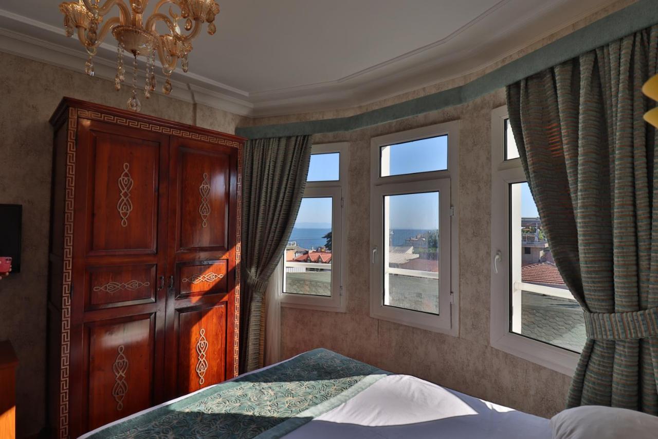 Blue House Hotel 3*