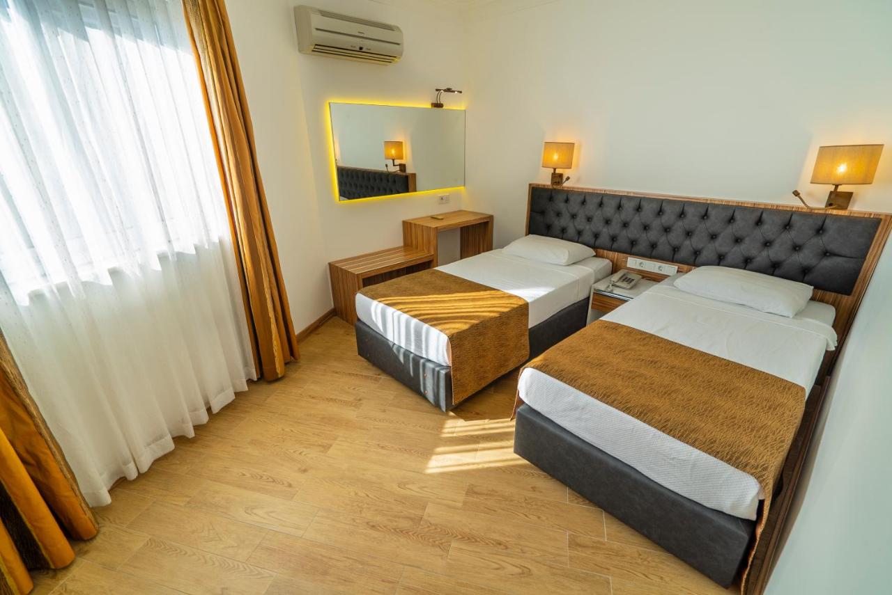 KLEOPATRA MUZ HOTEL 3*