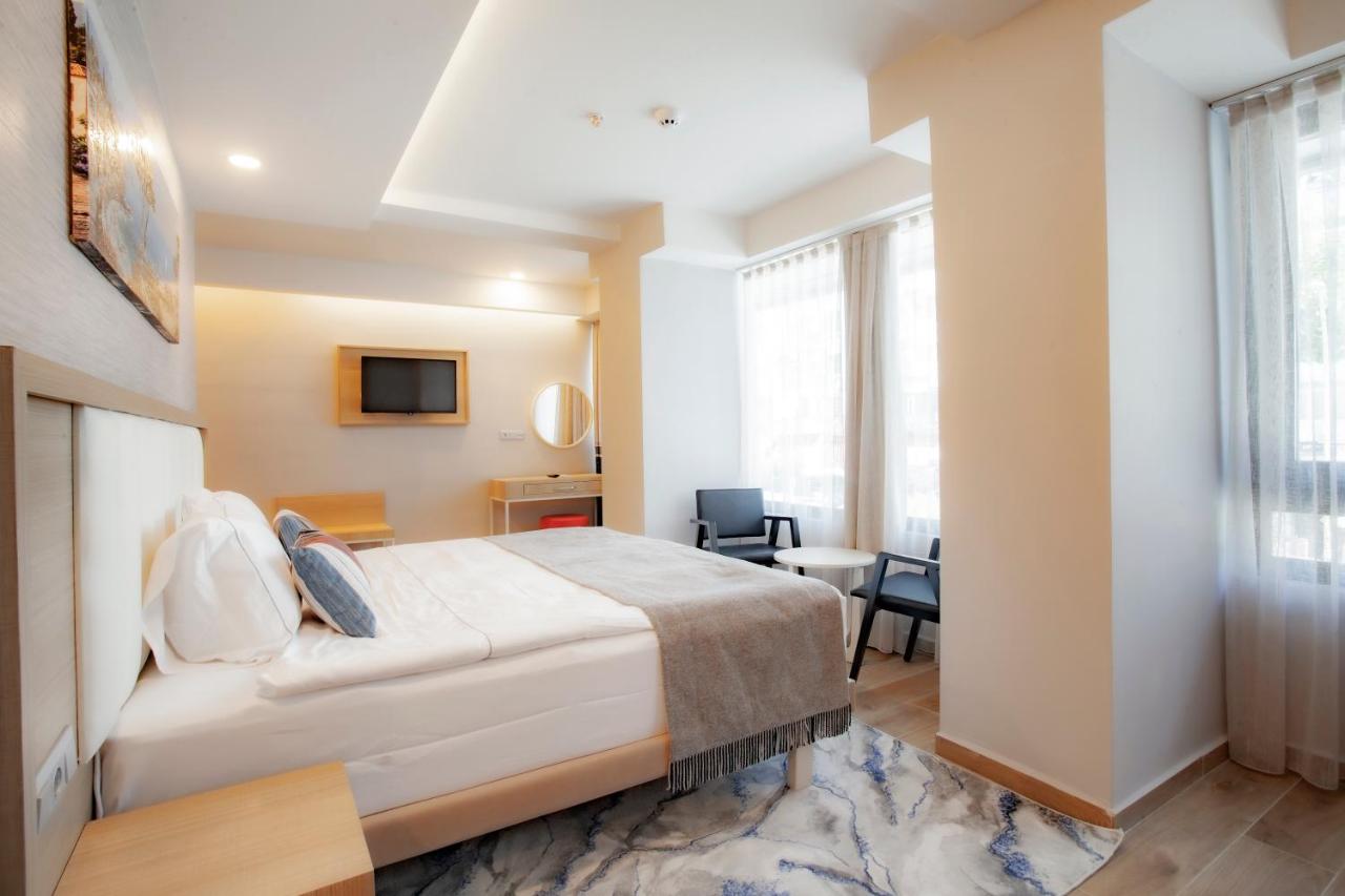 OLD TOWN POINT HOTEL & SPA 4*