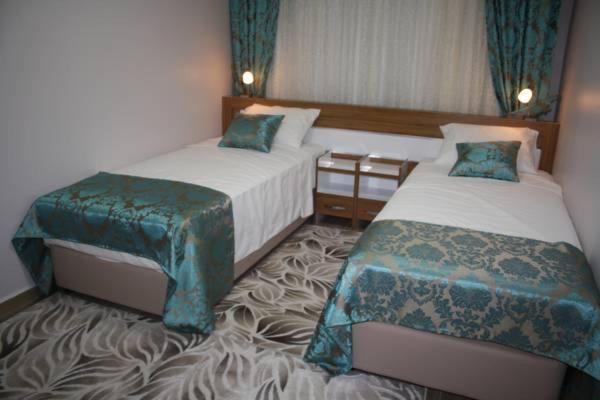Britannia Apart Hotel 3*