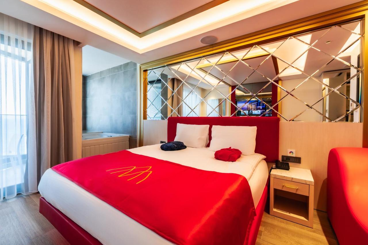 Granada Luxury Red +16 Adult 5*