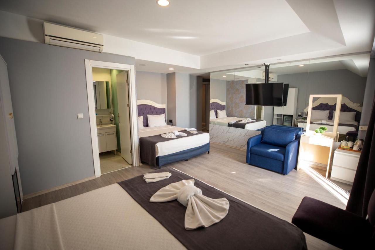Albatros Premier Hotel 4*