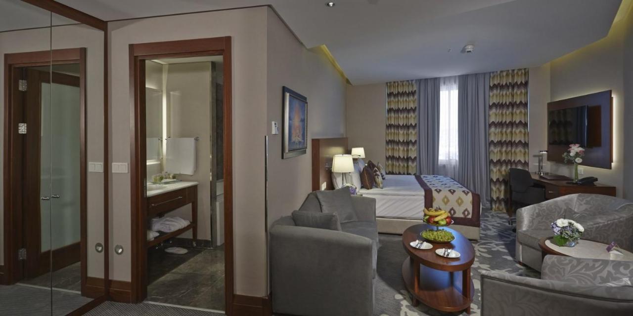 Crowne Plaza Istanbul - Oryapark by IHG, фото 2