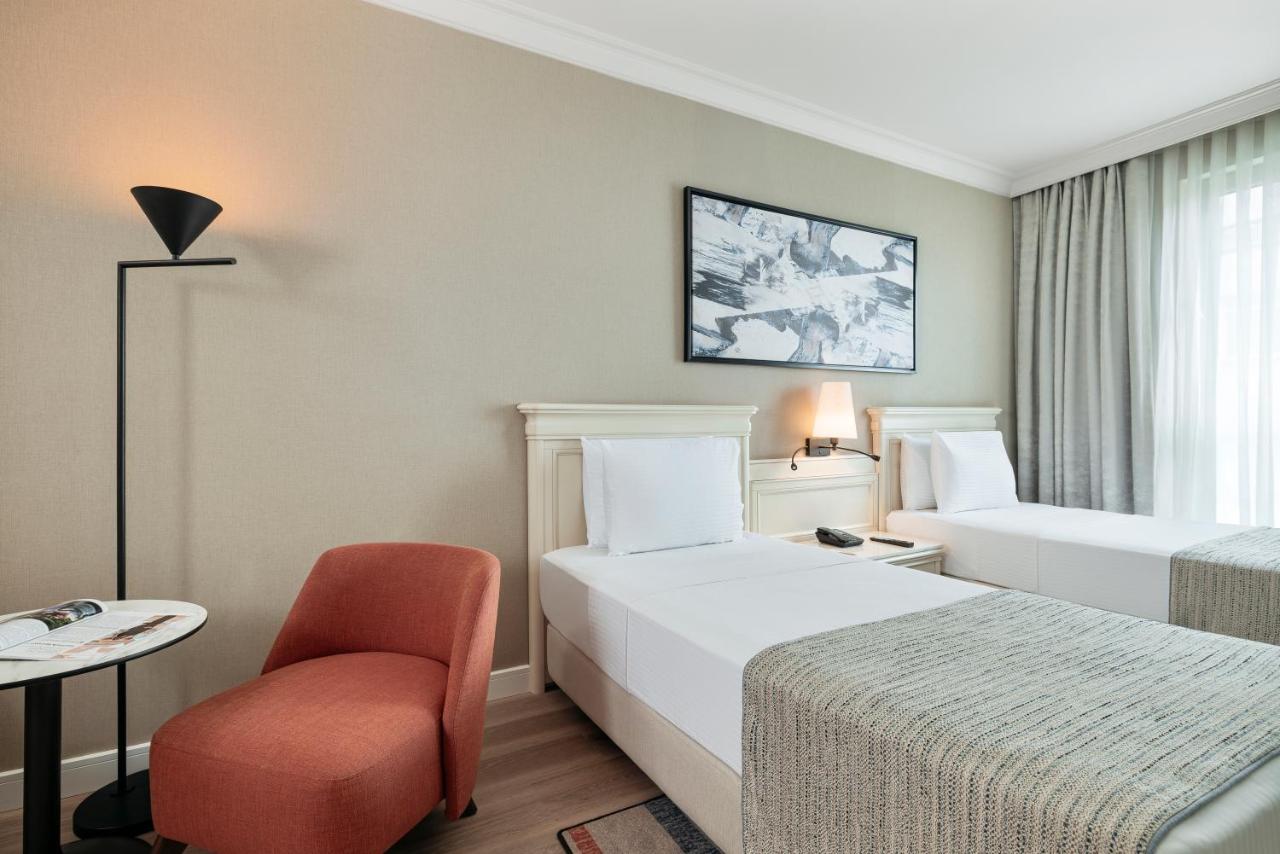 Elite World Comfy Taksim 4*
