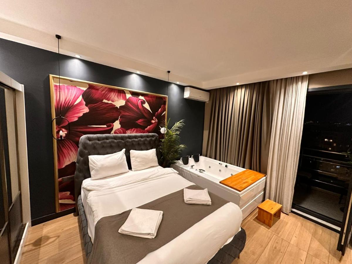 GRAND ZENTRUM HOTEL CAFE RESTAURANT - Taksim Square 3*
