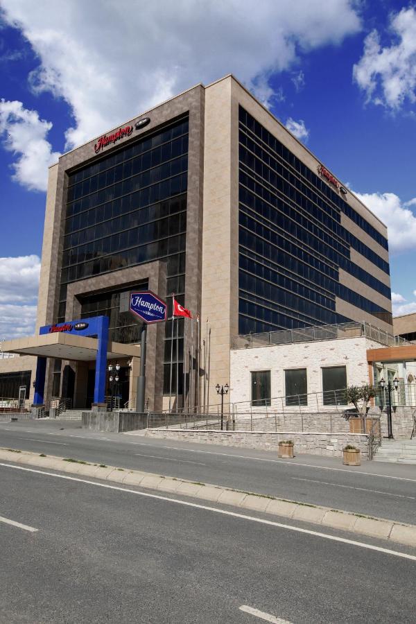 Hampton by Hilton Istanbul Kayasehir 4*, фото 3