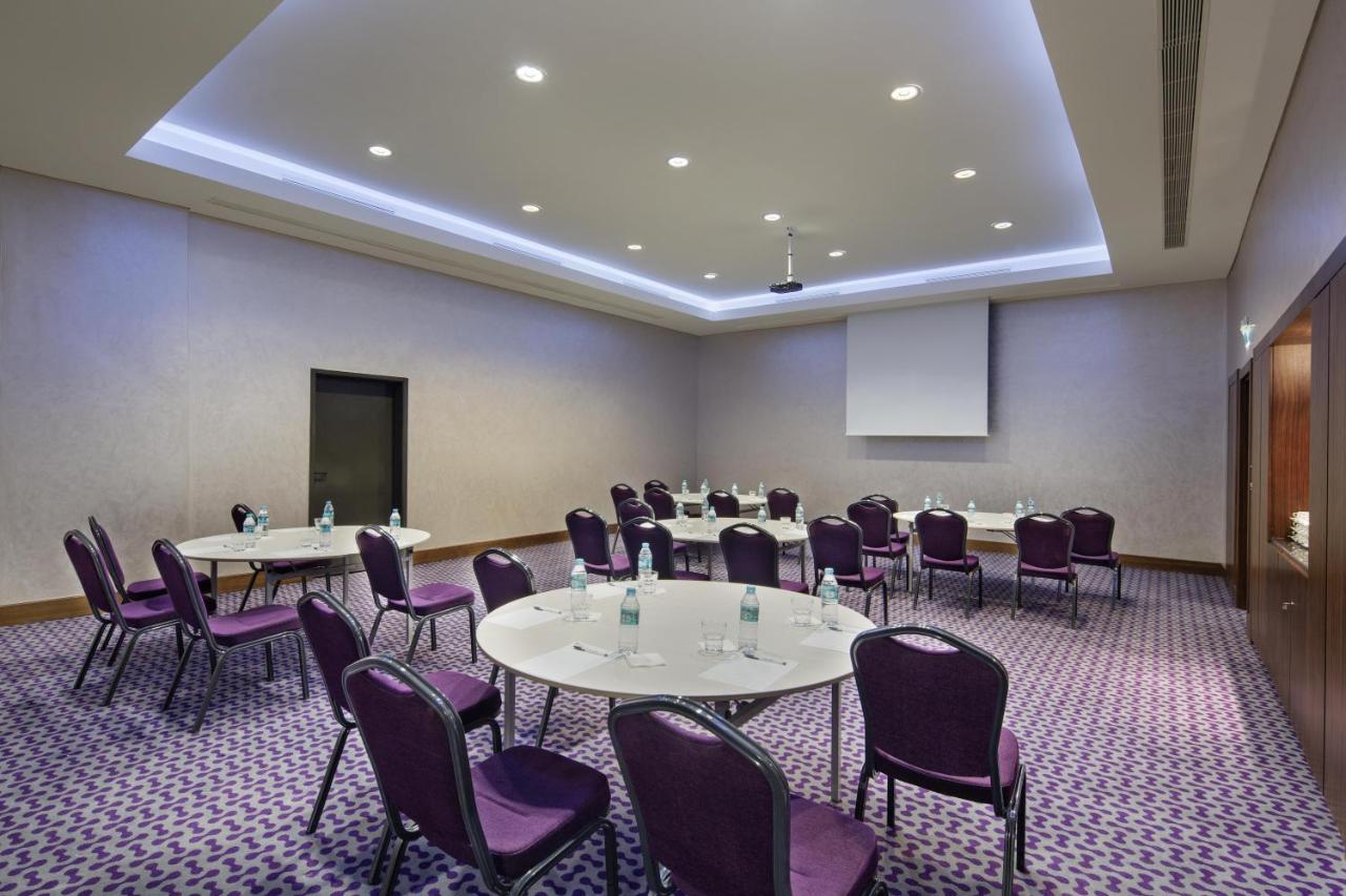 Hampton by Hilton Istanbul Kayasehir 4*, фото 7