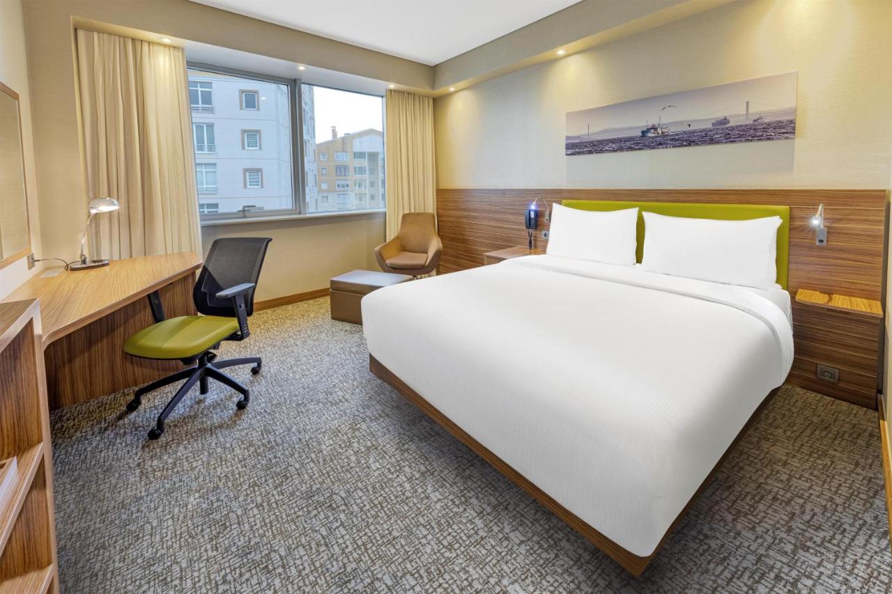 Hampton by Hilton Istanbul Kayasehir 4*, фото 10