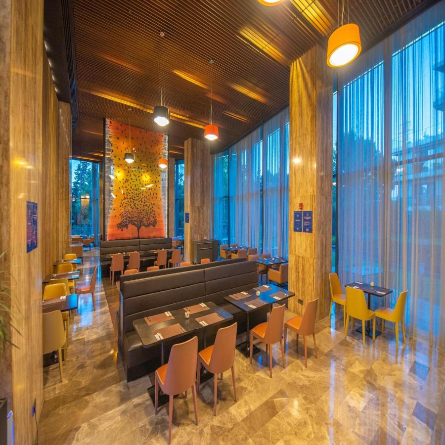 Hilton Garden Inn Istanbul Airport, фото 6