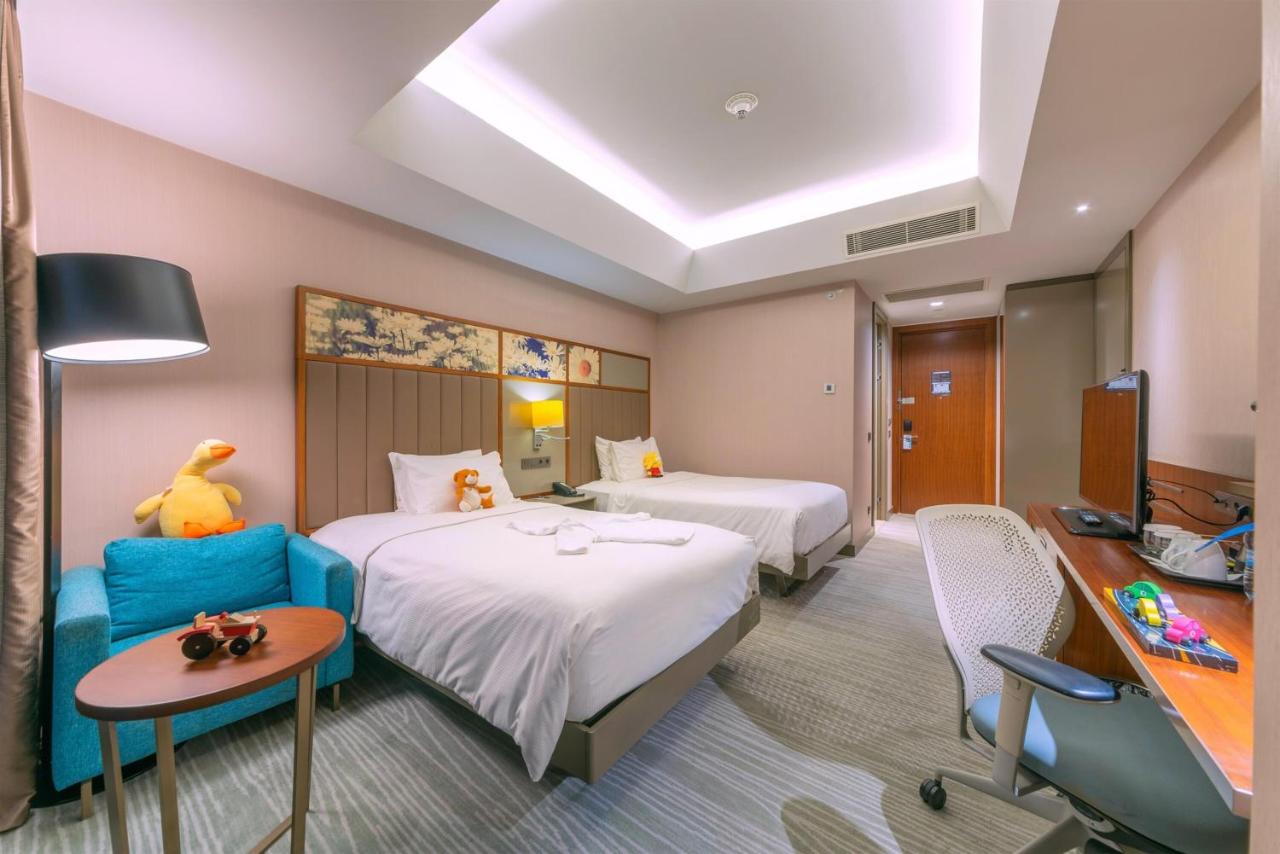 Hilton Garden Inn Istanbul Airport, фото 12