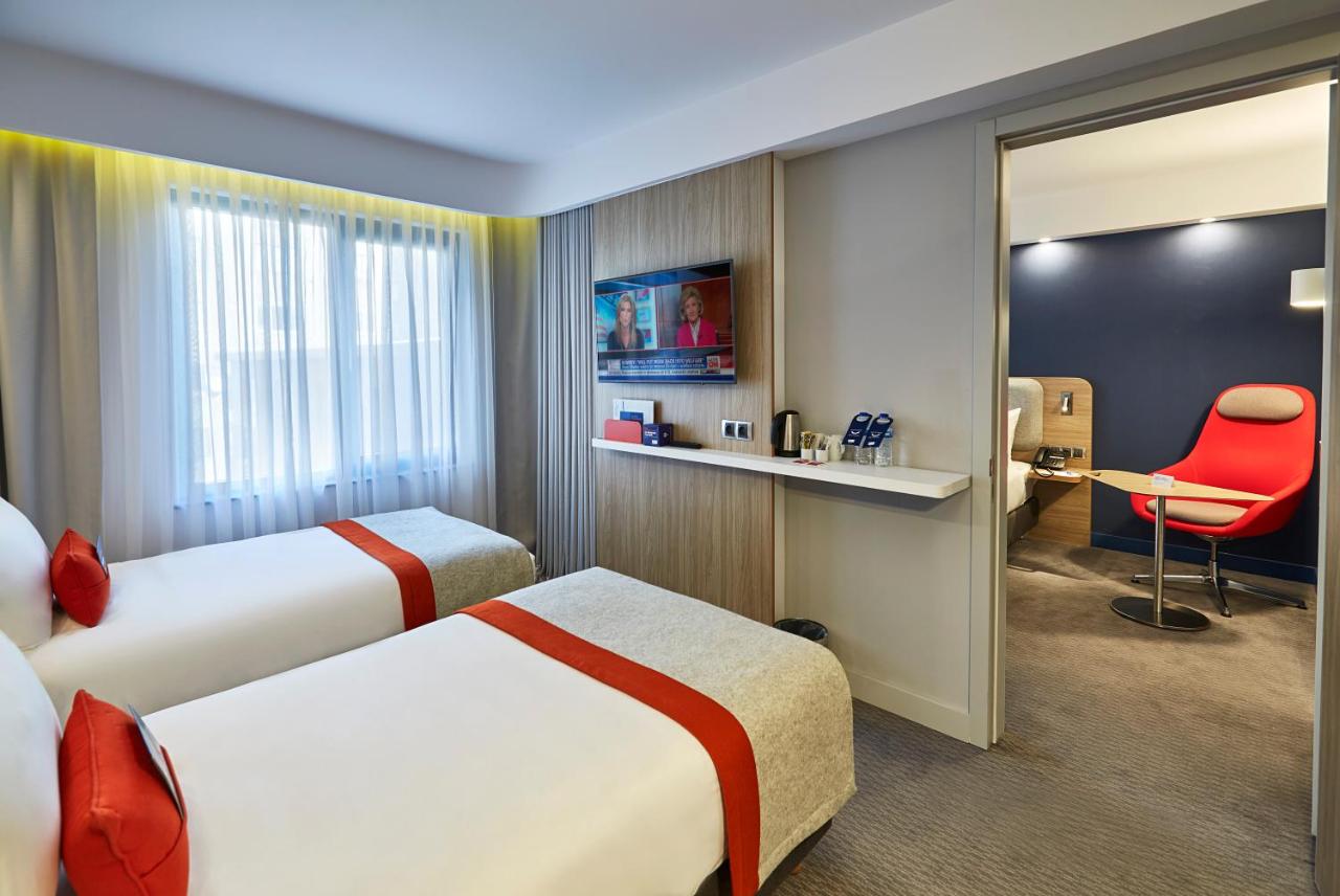 Holiday Inn Express Istanbul - Atakoy Metro by IHG, фото 11