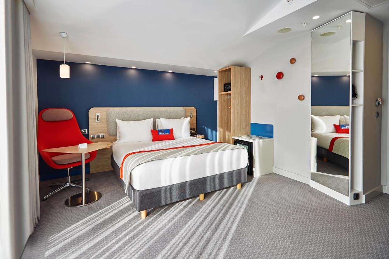 Holiday Inn Express Istanbul - Atakoy Metro by IHG, фото 13