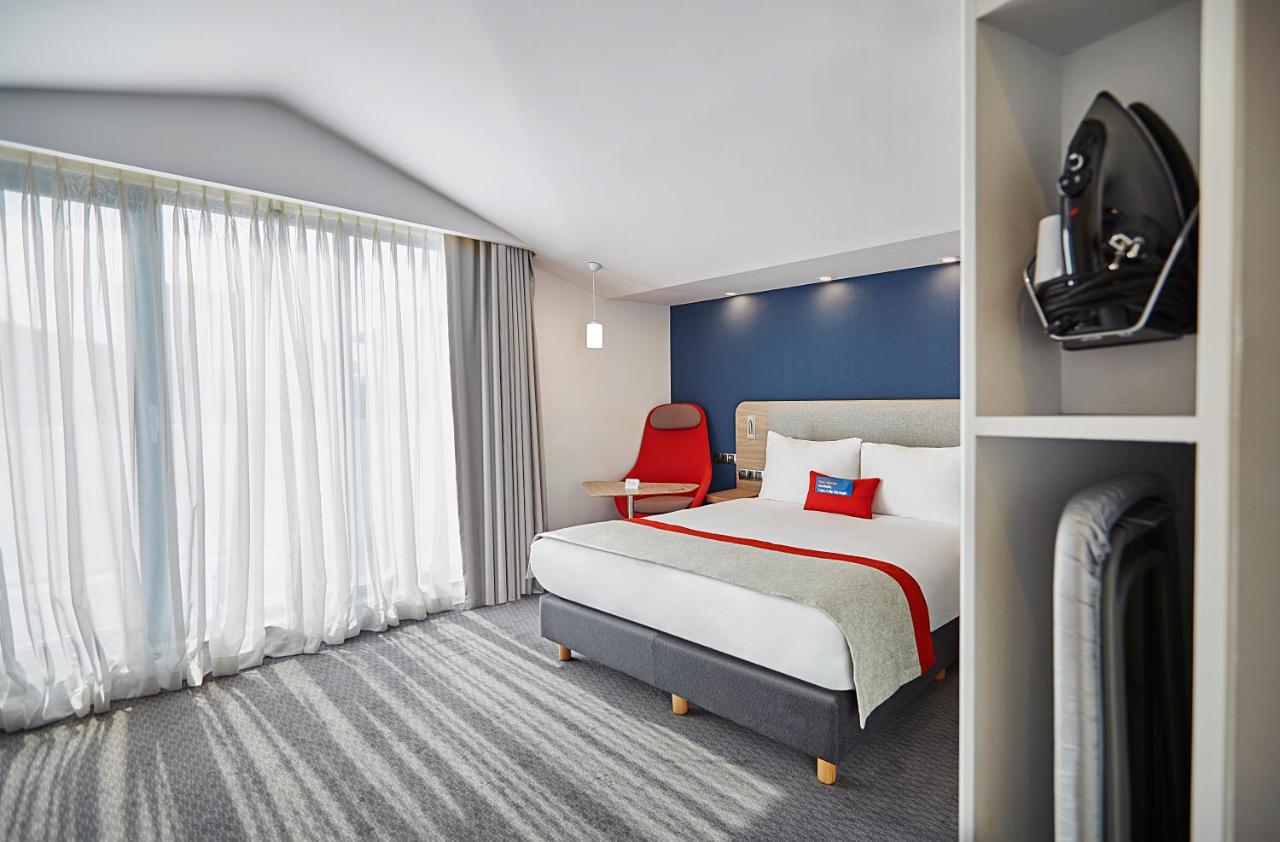 Holiday Inn Express Istanbul - Atakoy Metro by IHG, фото 14