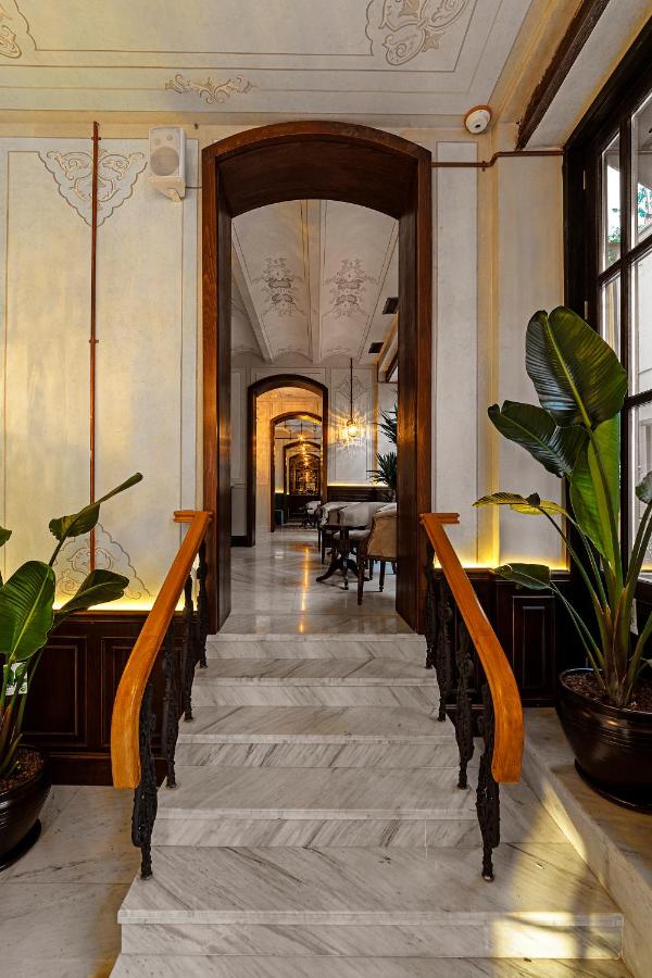Meroddi Barnathan Hotel, фото 9