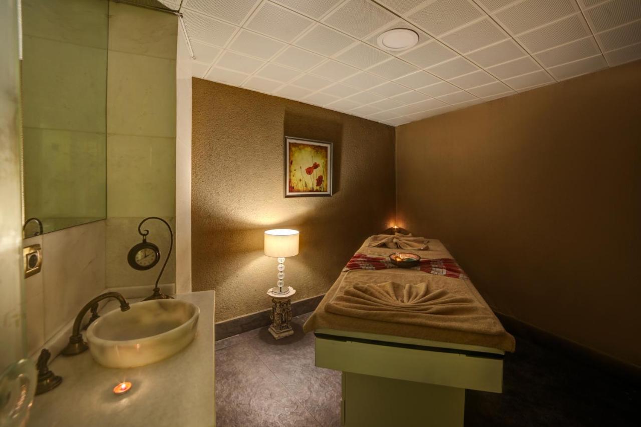 Monarch Hotel, фото 2