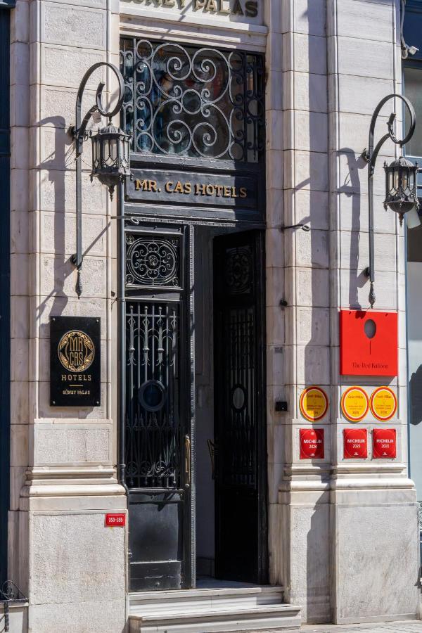Mr Cas Hotel 4*