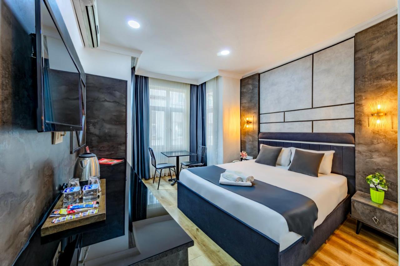 Pera Arya Hotel 3*