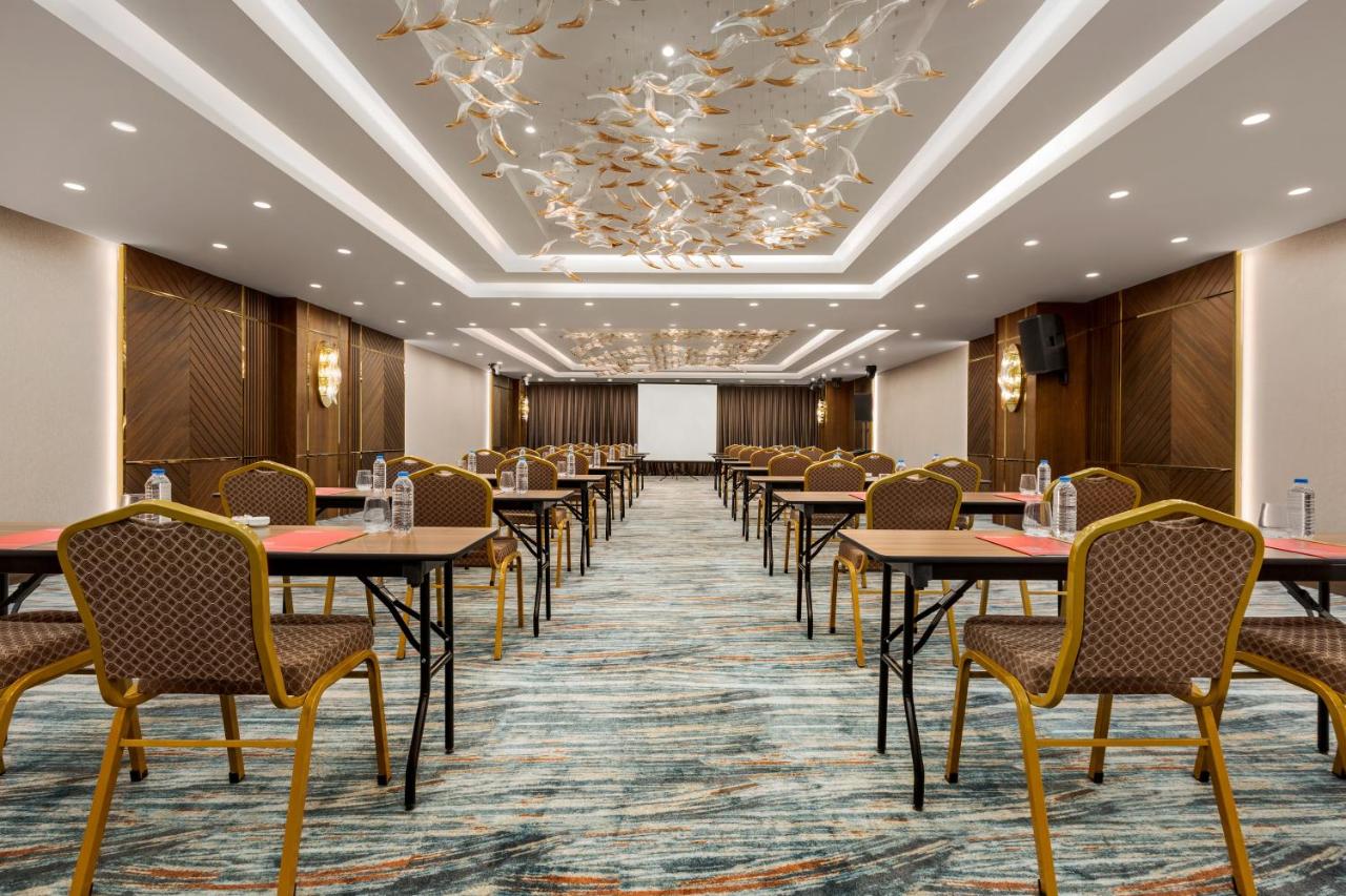 Ramada by Wyndham Istanbul Umraniye, фото 10