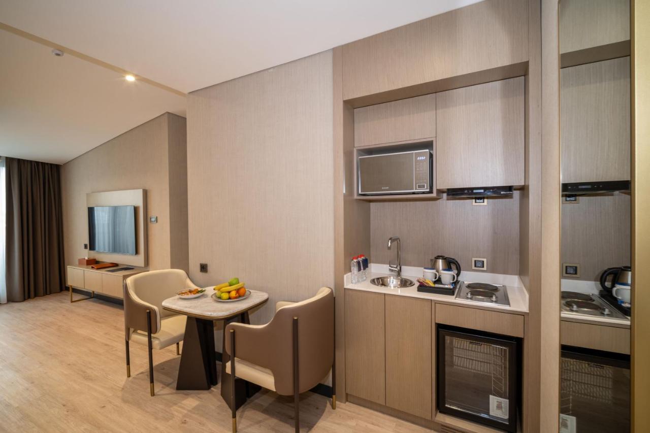 Rayelin Hotel Old Town, фото 6
