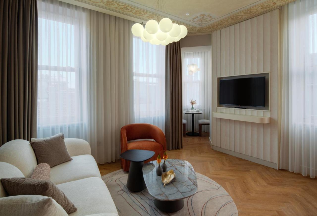 The Bank Hotel Istanbul, a Member of Design Hotels - Special Class, фото 13