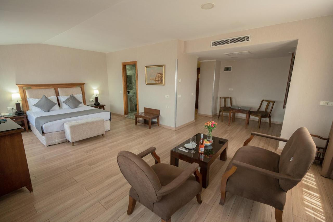 The Green Park Taksim 4*