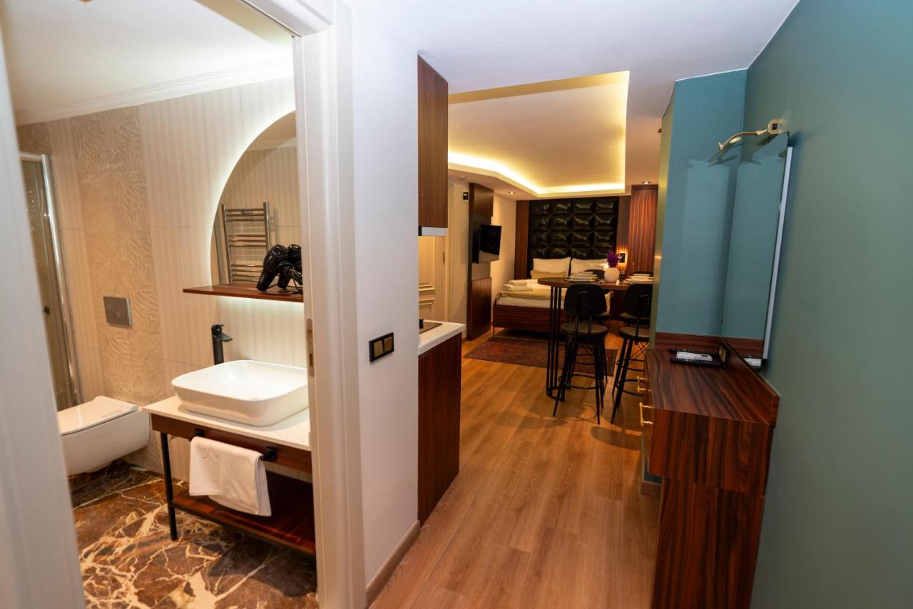 The Royal Luxury Hotel, фото 2