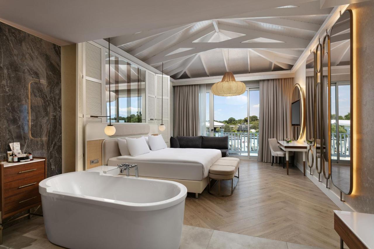 Titanic Deluxe Belek Villa Rooms 5*