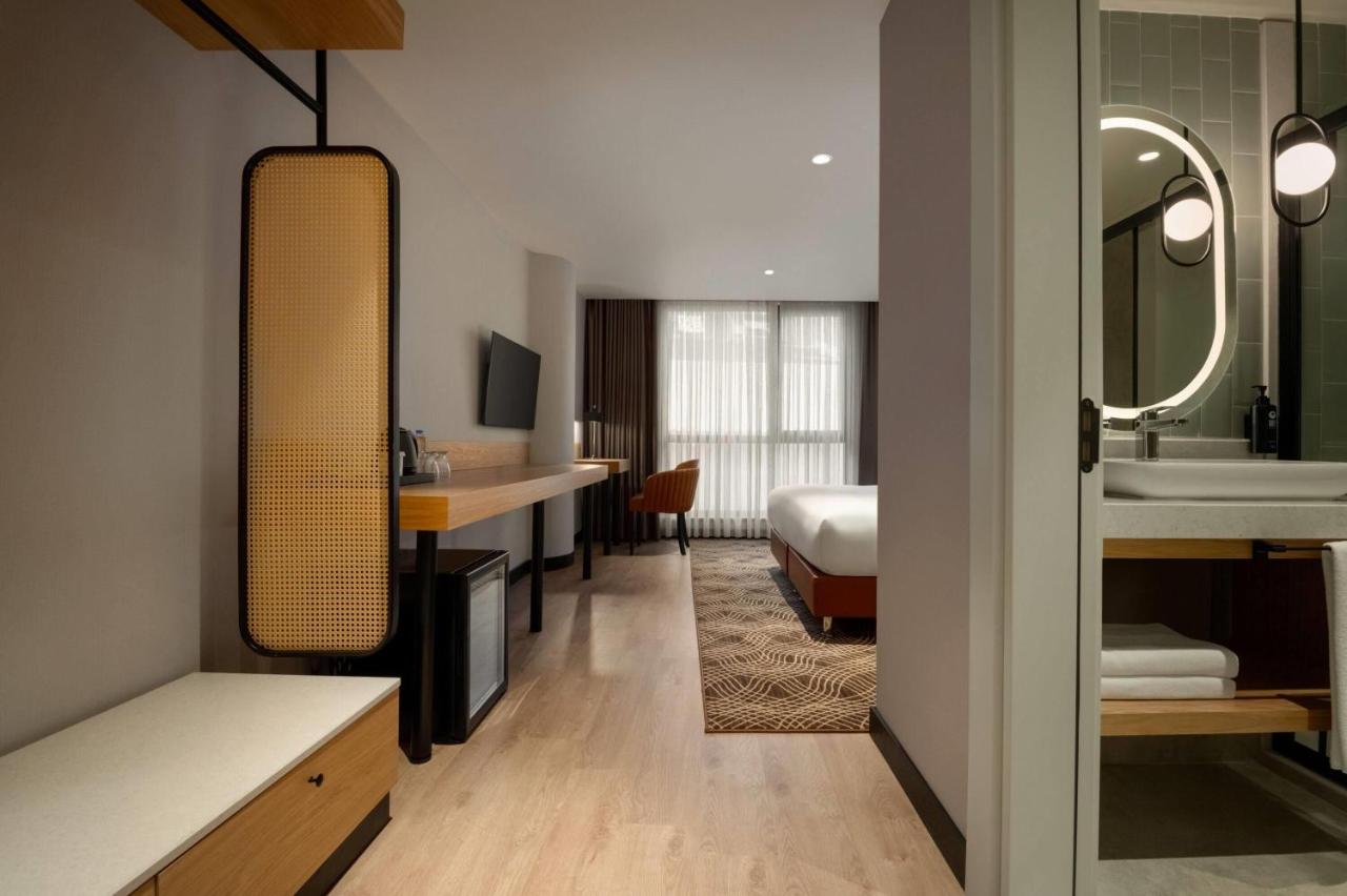 Tryp By Wyndham Istanbul Dolapdere 4*, фото 13