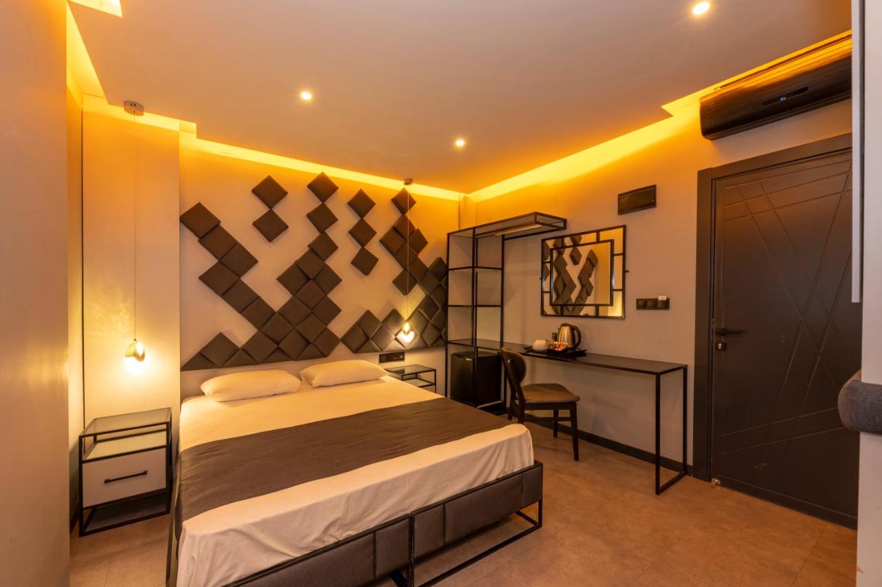 White Palace Hotel, фото 11