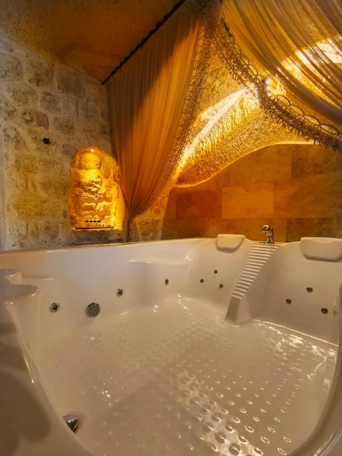 Acropolis Cave Suite, фото 7