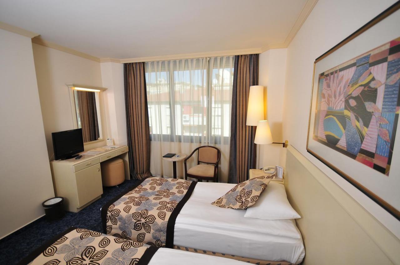 Class Hotel 4*