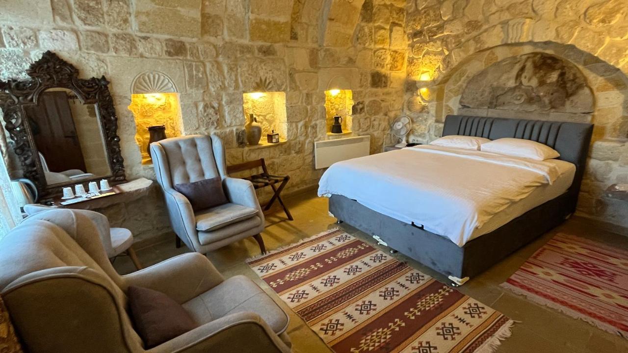 DEDE CAVE KONAK