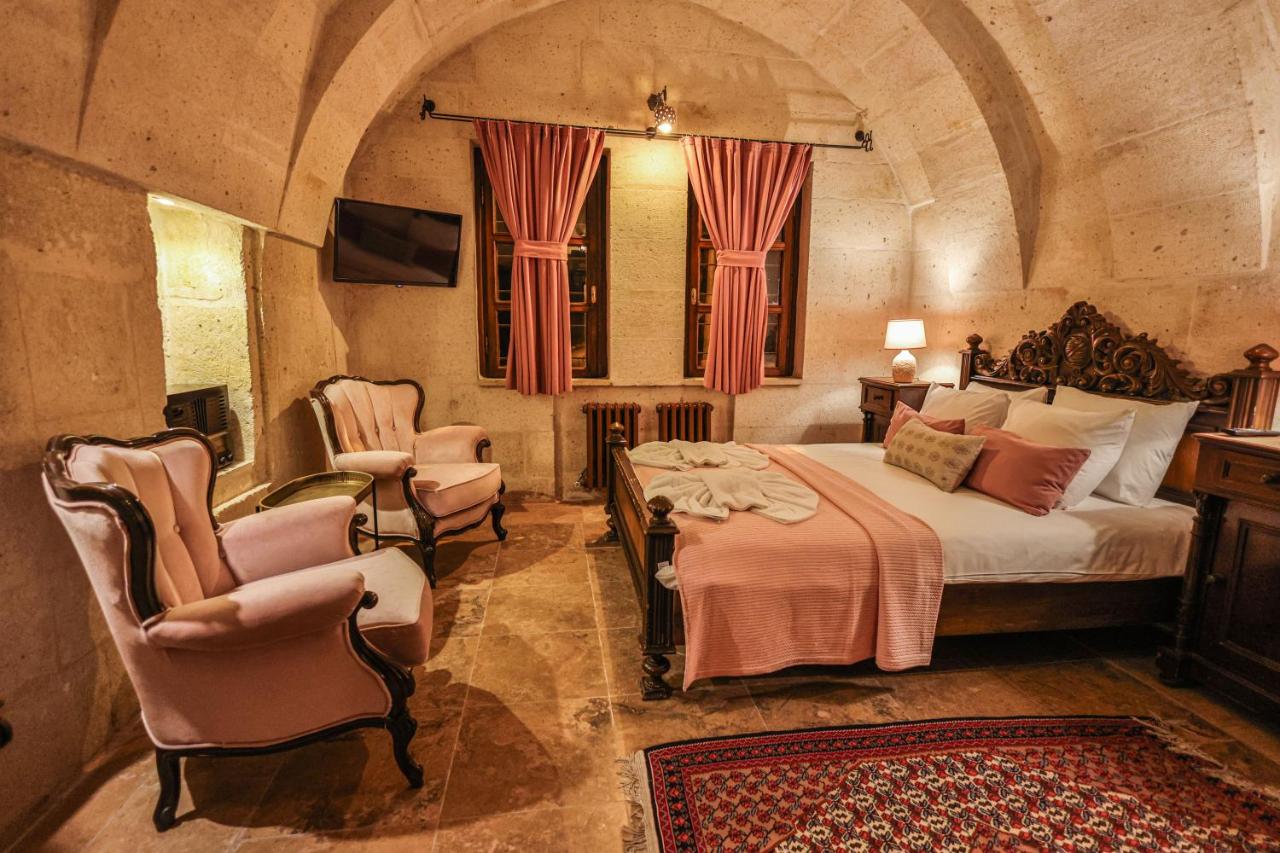 Eagle Cave Inn
