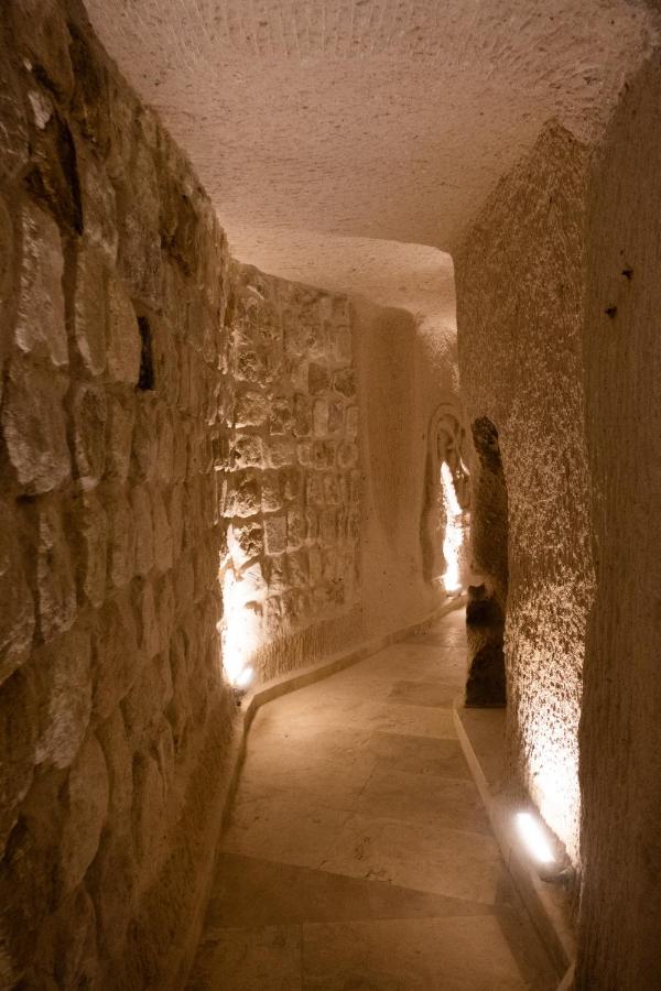 Helike Cave Hotel, фото 5
