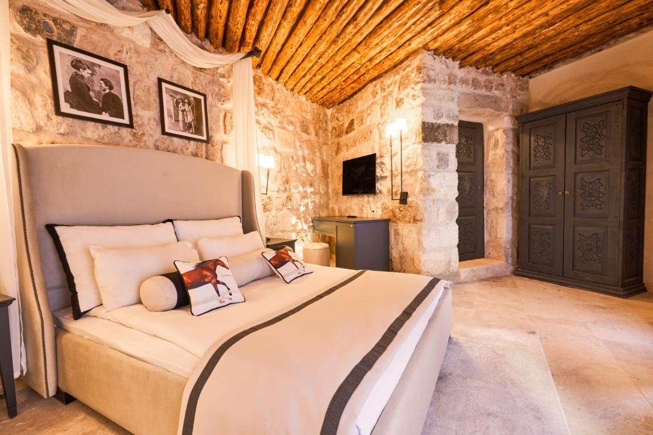 Helike Cave Hotel, фото 15