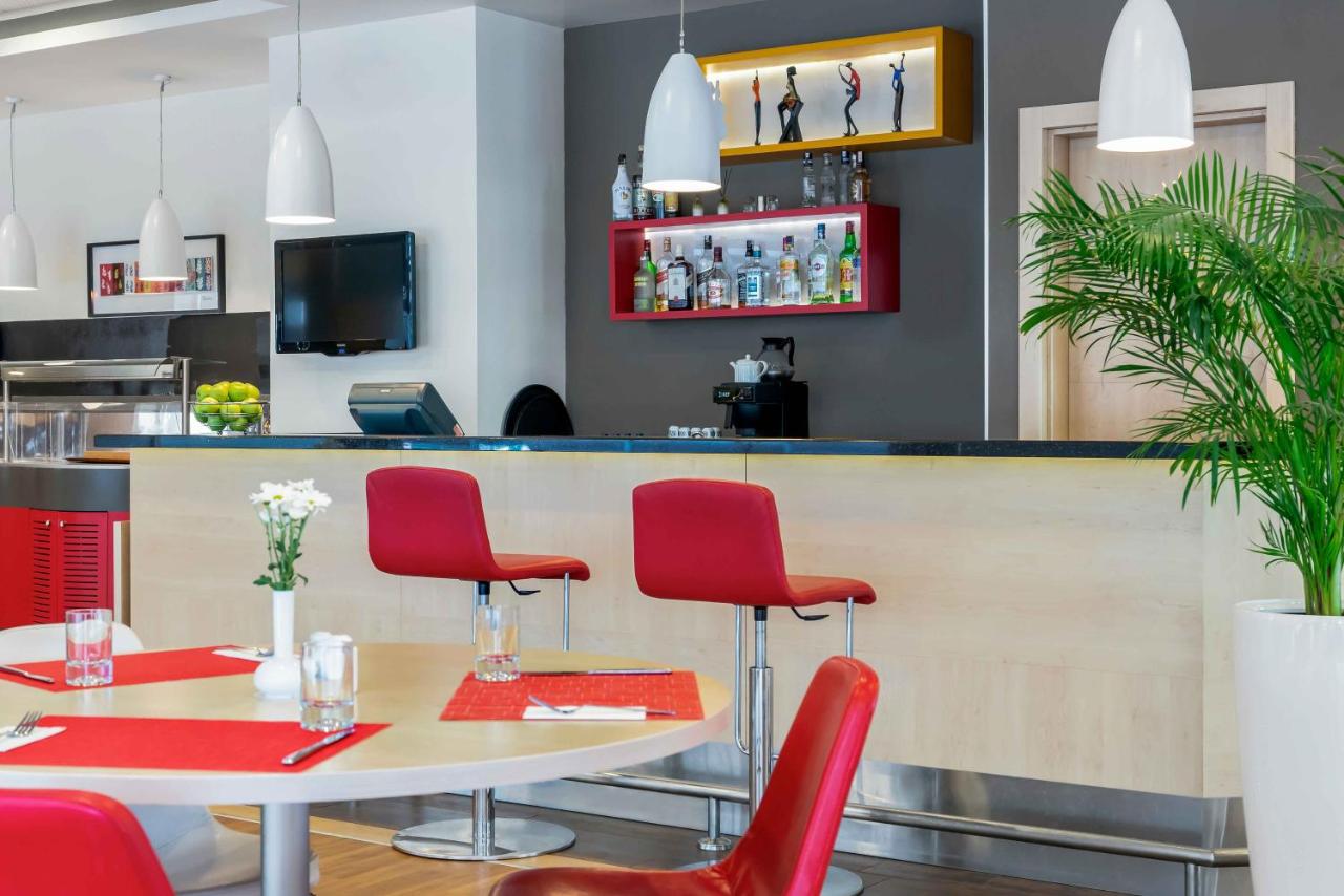 ibis Izmir Alsancak 3*, фото 4