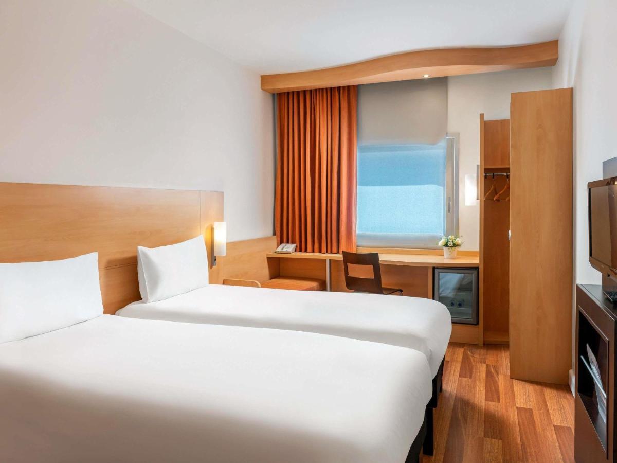 ibis Izmir Alsancak 3*, фото 7