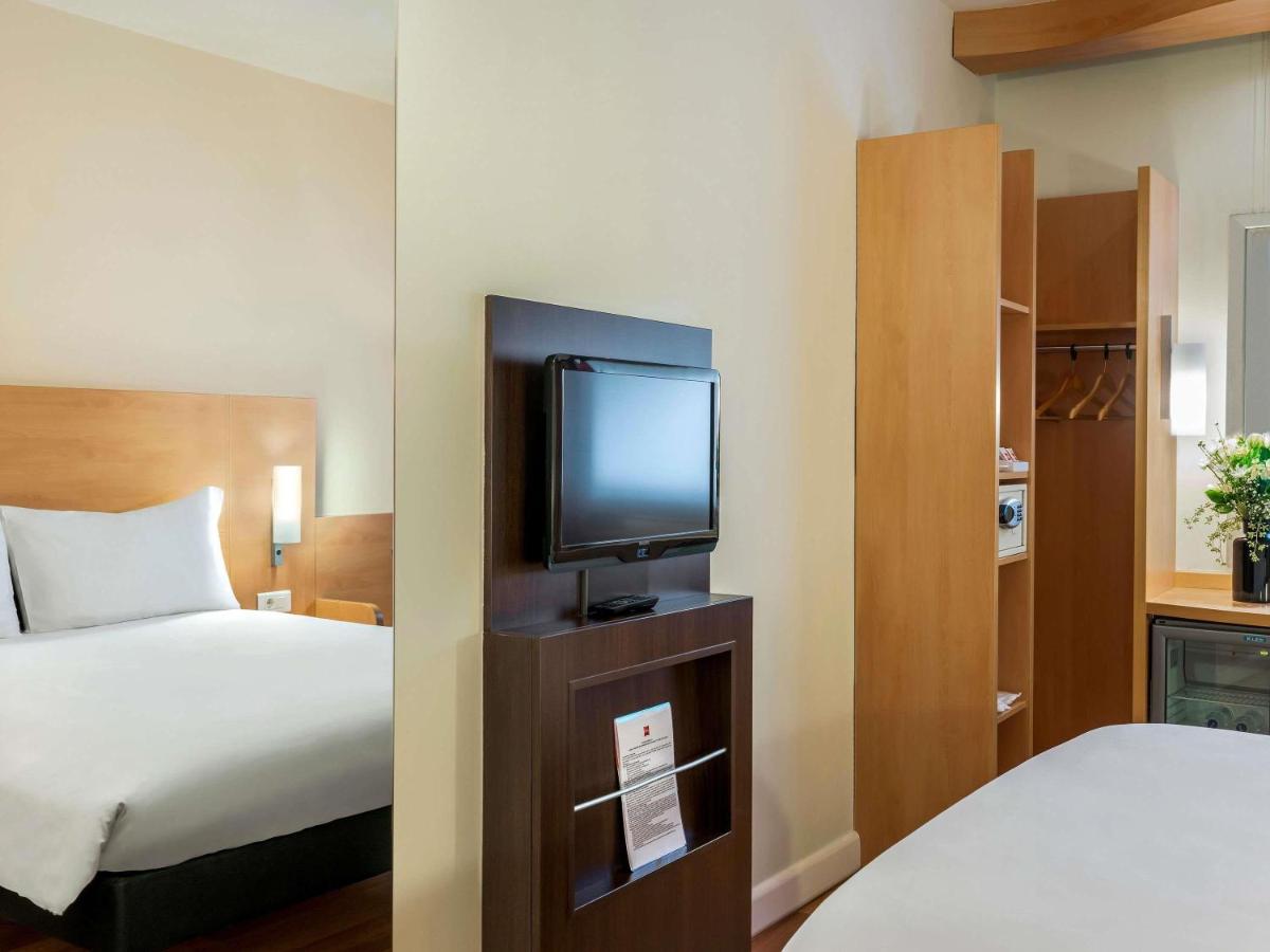 ibis Izmir Alsancak 3*, фото 14