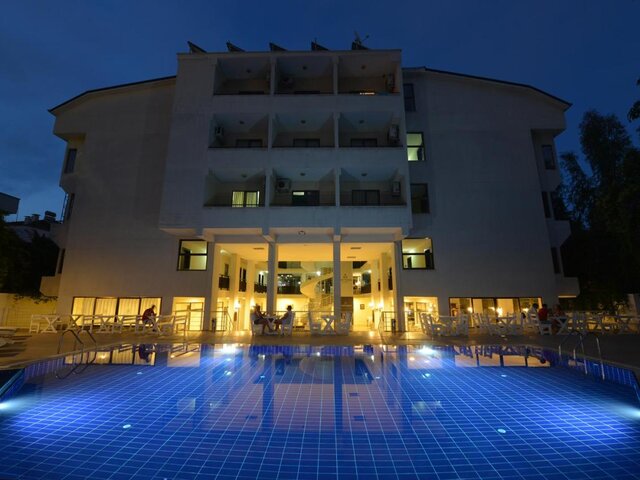 Kaftans Hotel By Rrh&r