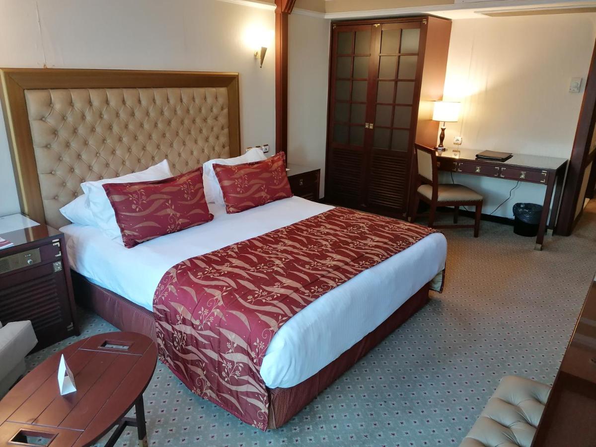 Karaca Otel 4*