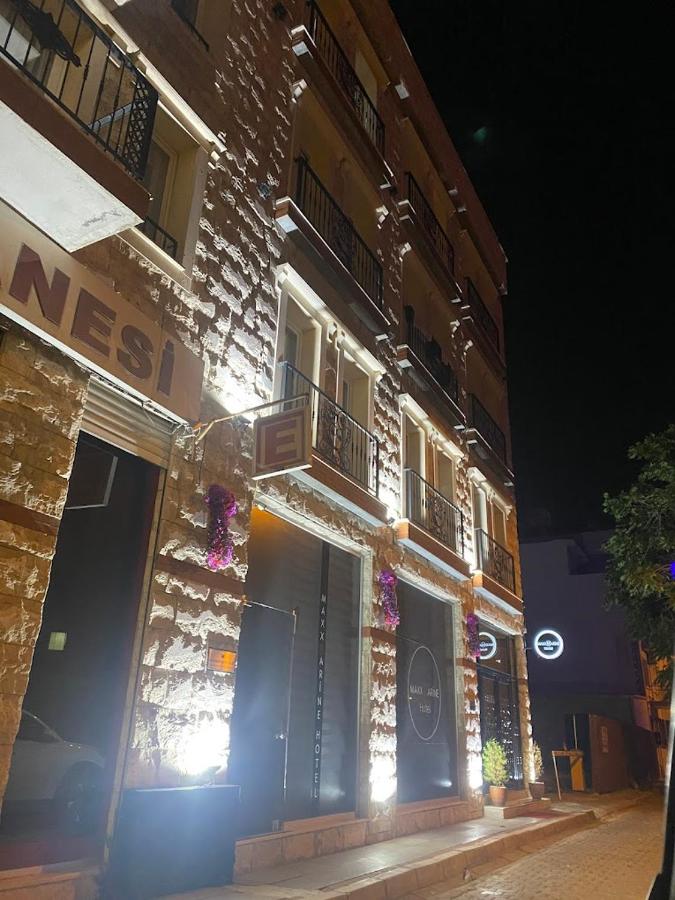 Maxxmarine hotel