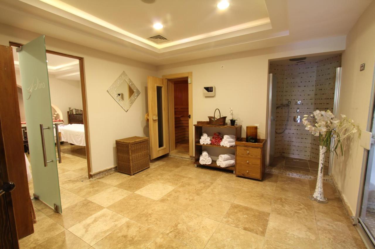 Nira Boutique Hotel, фото 2