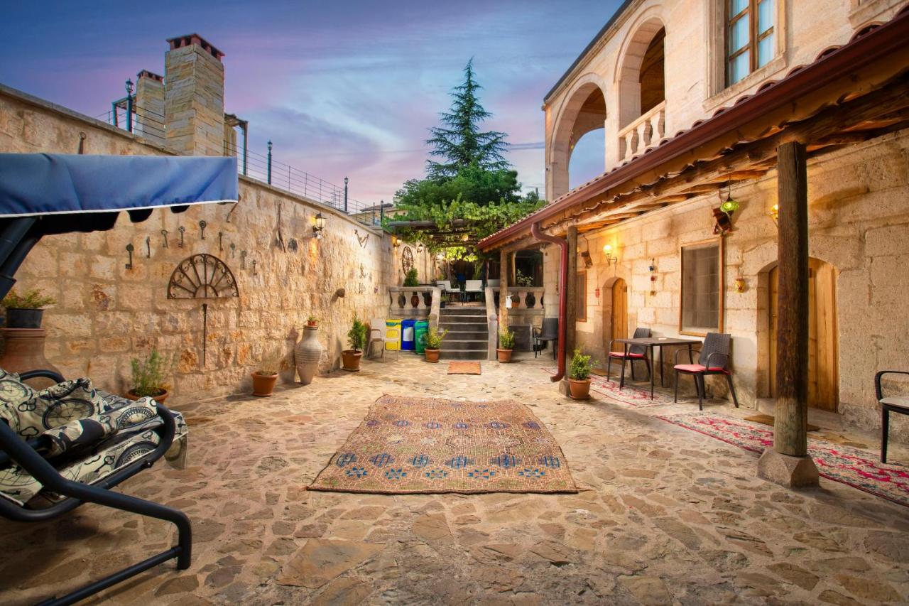 Peri Cave Konak