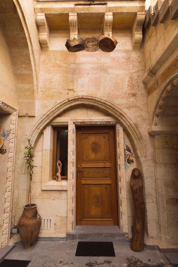 Solo Cave Suites, фото 10
