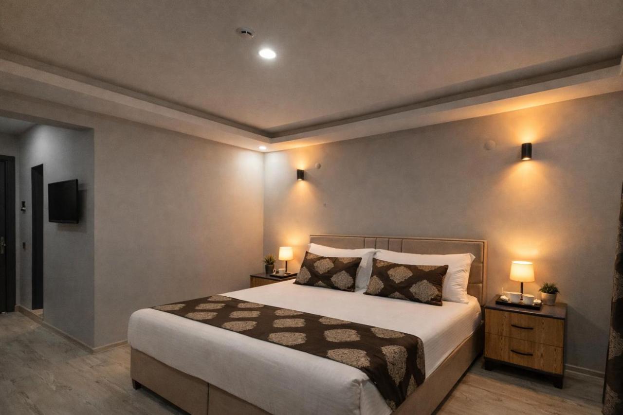 Whitestone Hotel, фото 14