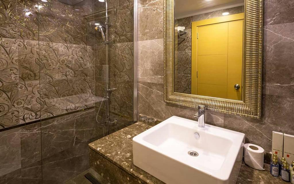 Imperial Palace Hotel 4*