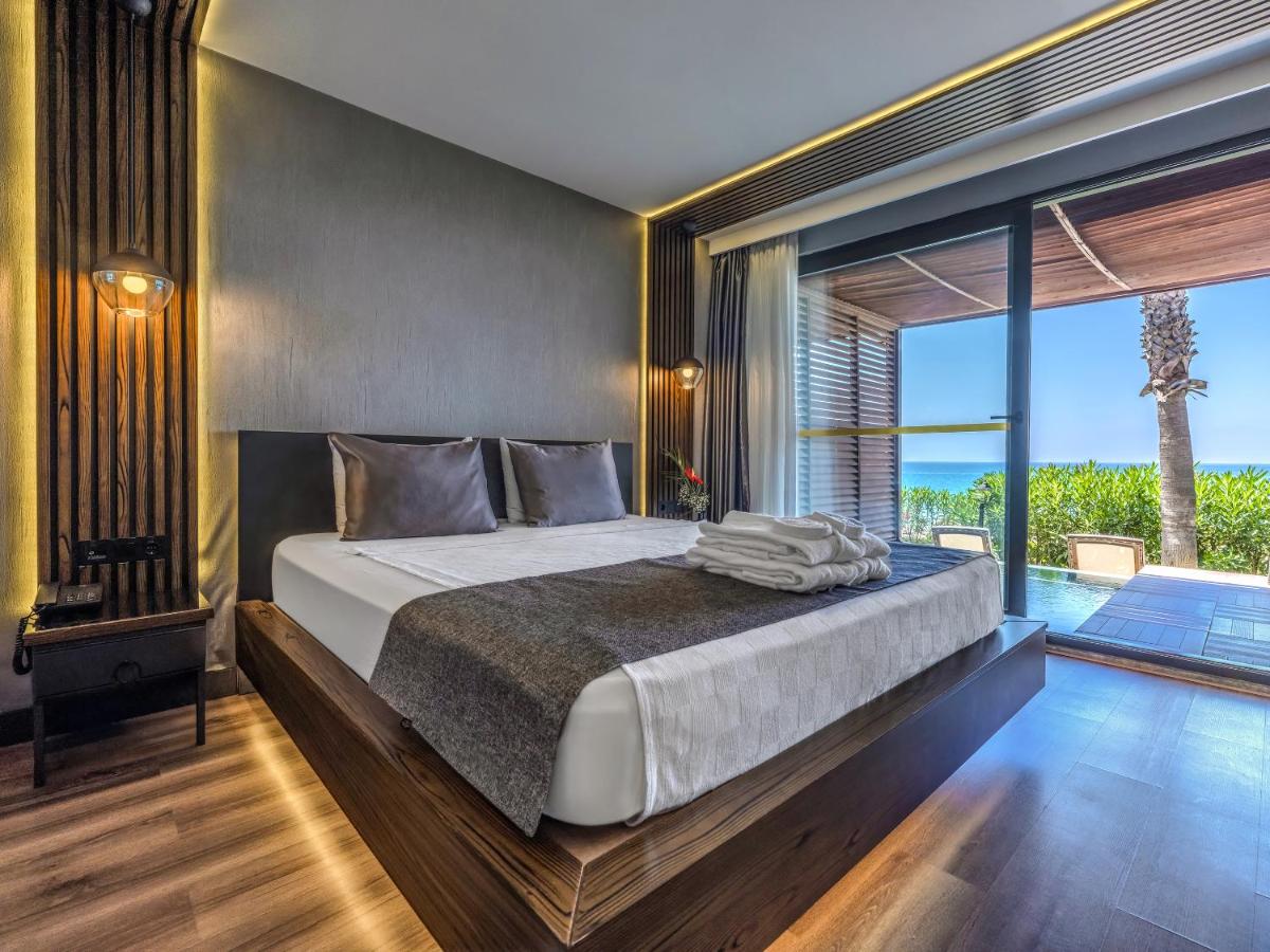 Adora Calma Beach 3*